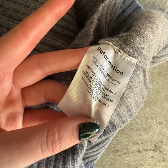 Reformation Cashmere Gray Knit Fatimo Cardigan - Picture 6 of 6